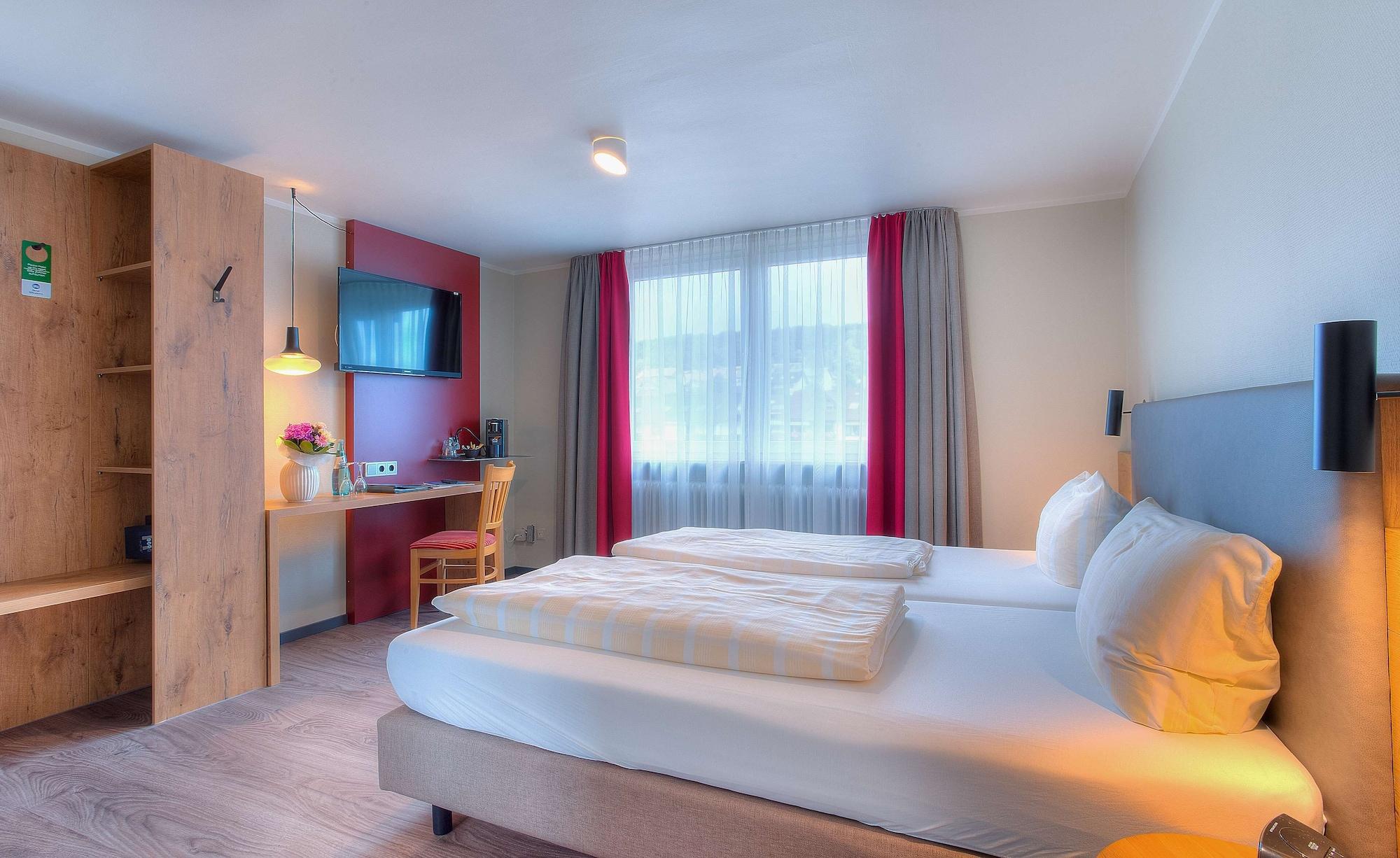 Best Western Hotel Brunnenhof ไวเบอร์สบรุนน์ ภายนอก รูปภาพ