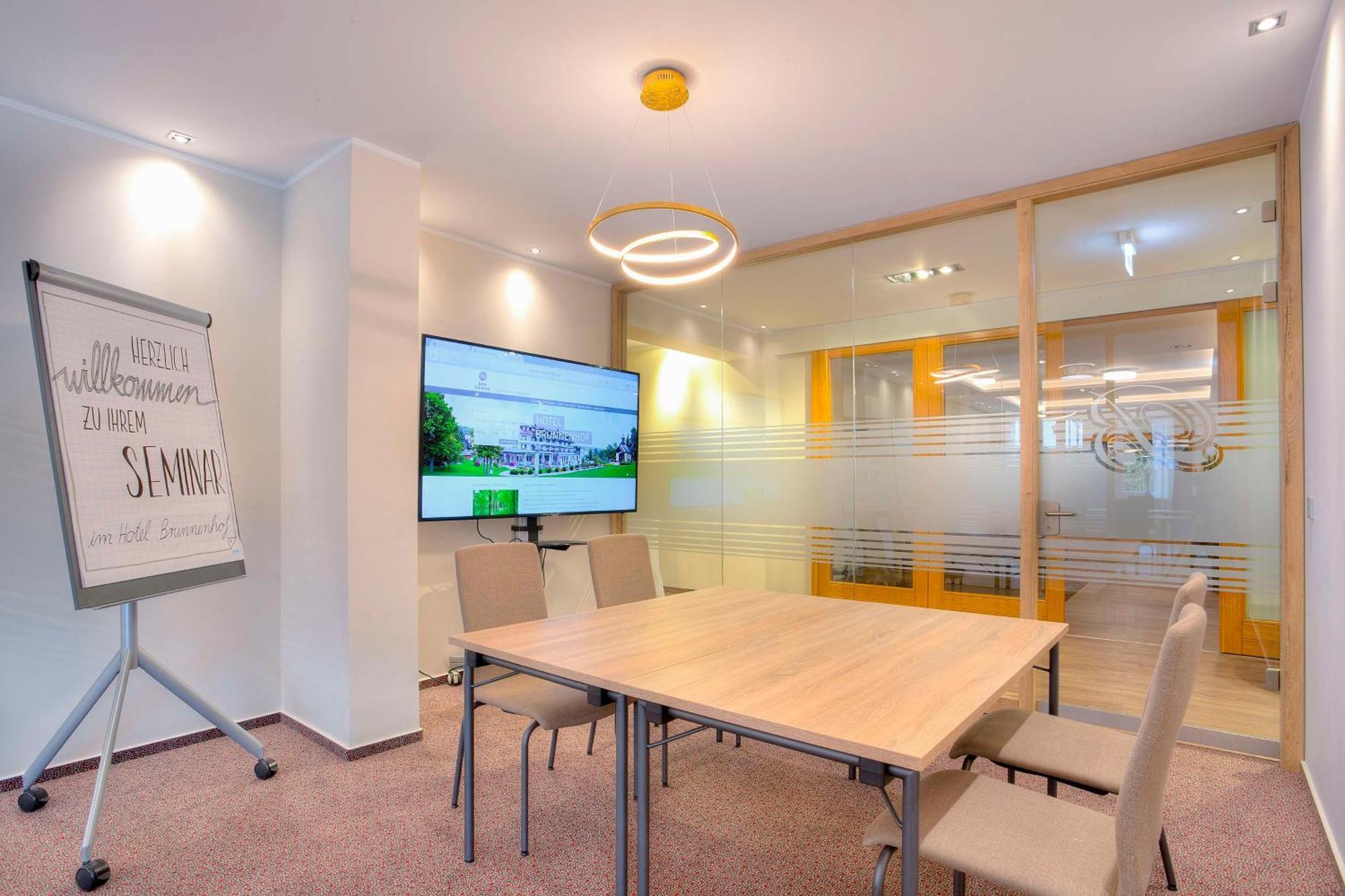 Best Western Hotel Brunnenhof ไวเบอร์สบรุนน์ ภายนอก รูปภาพ